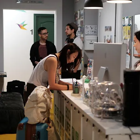 Hostel Sleep - Certified Eco Youth Barcelona
