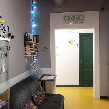 Sleep - Certified Eco Youth Hostel Barcelona